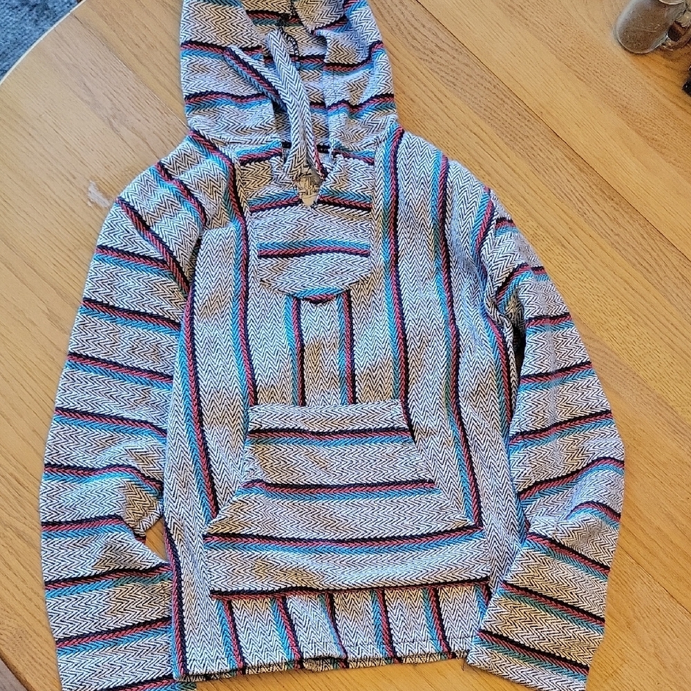 Striped Hooded Drug Rug - Picture 3 of 5